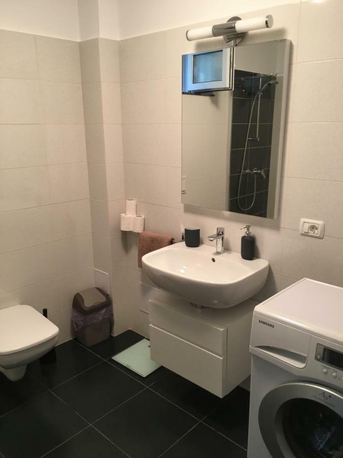 Apartment Victoria วิกตอเรีย ภายนอก รูปภาพ